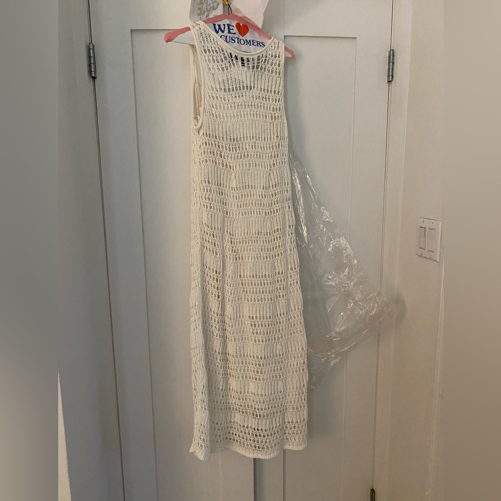 Beautiful white Theory crochet dress - size m - Picture 2 of 4